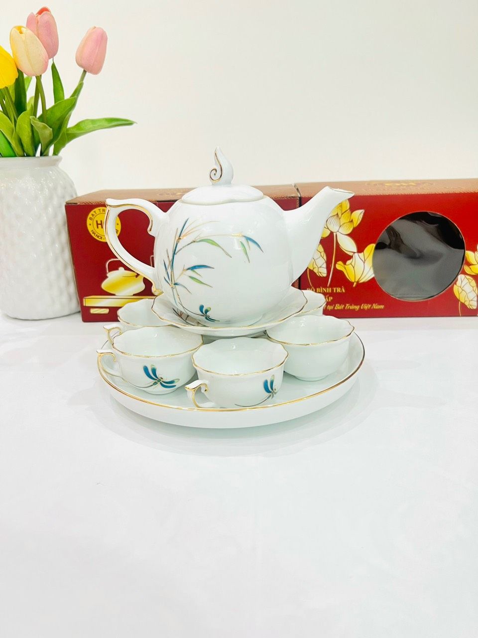 Bộ ấm chén Bát Tràng vẽ Thanh Trúc dáng mẫu đơn cao cấp