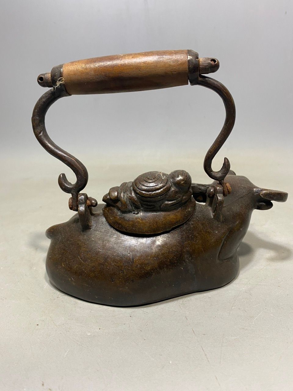 ẤM ĐỒNG TRÂU