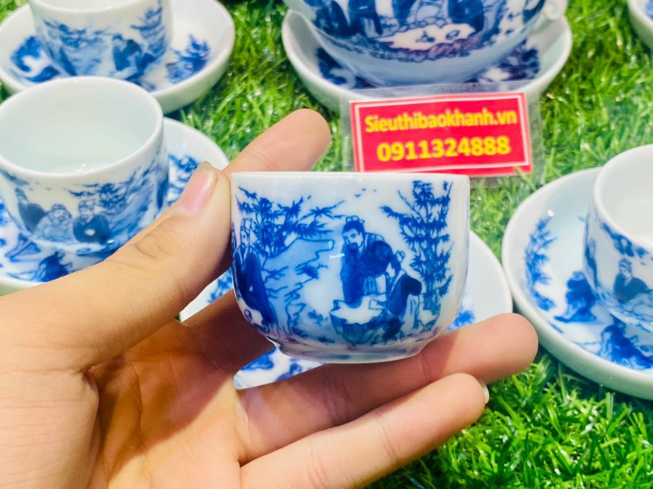Bộ Ấm Chén Bát Tràng Men Lam Hoạ Tiết Trúc Lâm Thất Hiền Cao Cấp