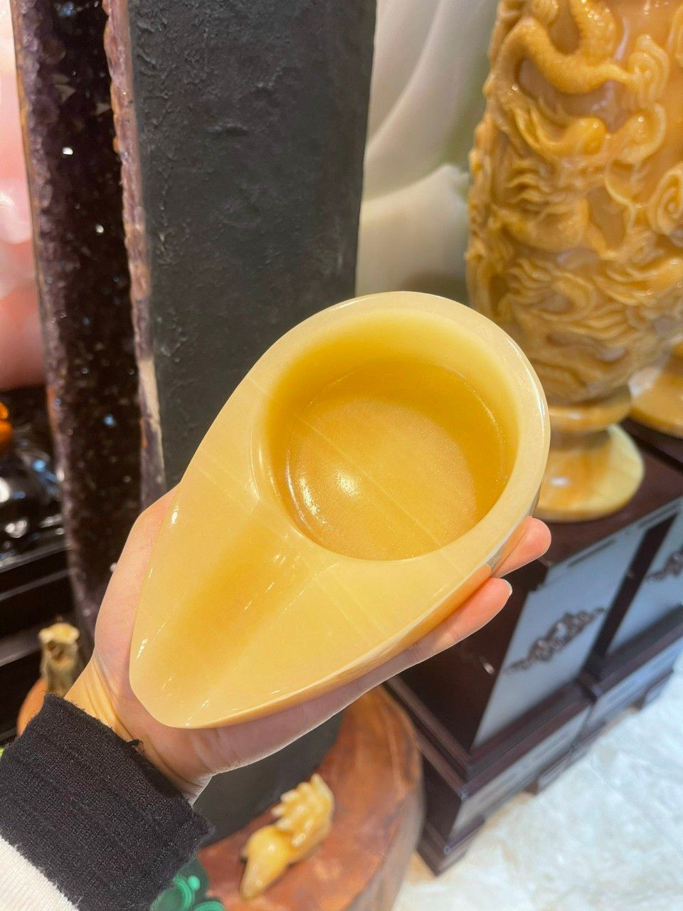 Gạt tàn xì gà ngọc hoàng long