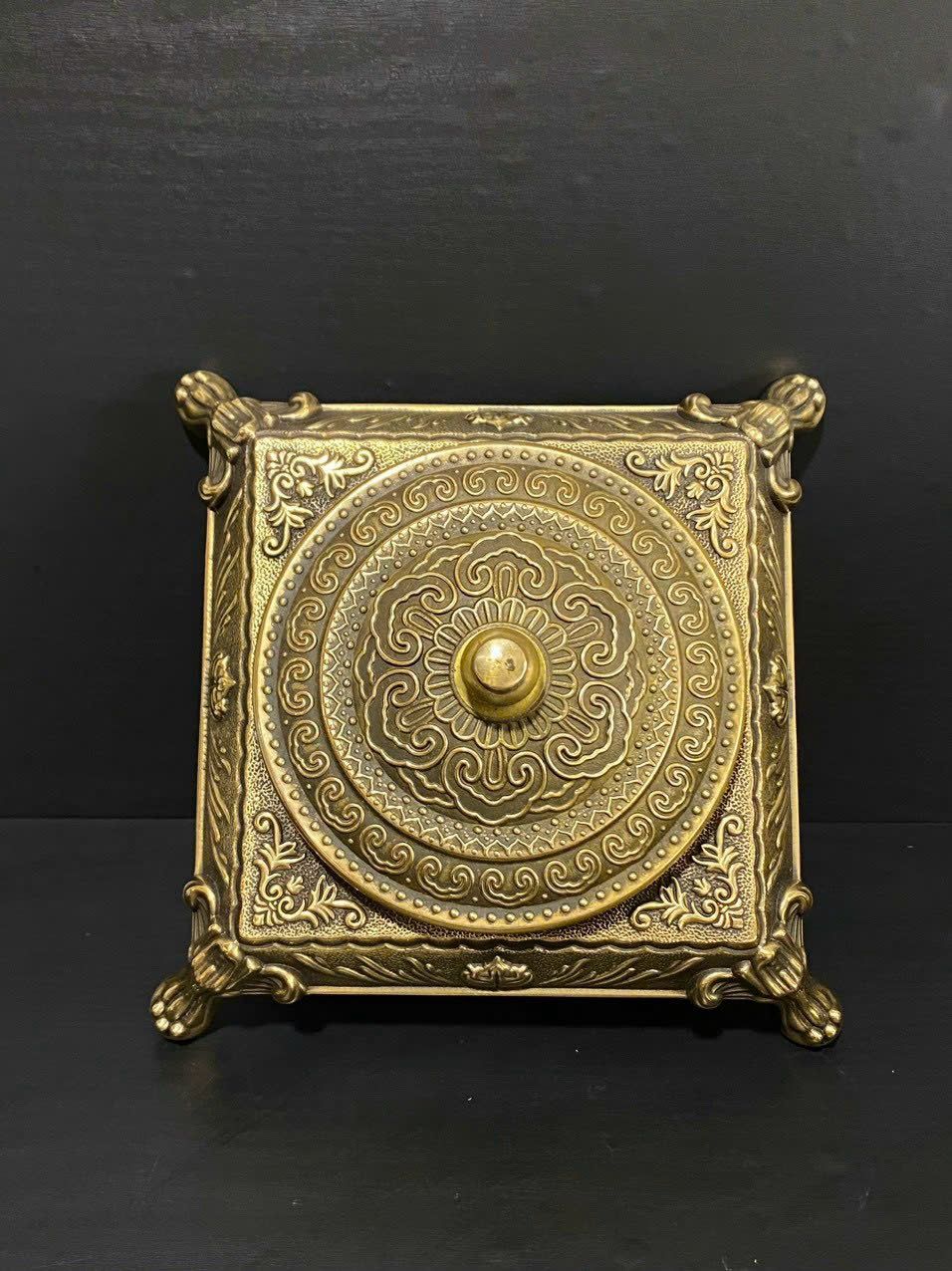 Gạt Tàn Thuốc Lá Vuông Bằng Đồng Vàng Phong Cách Châu Âu Cổ Điển Cao 12cm