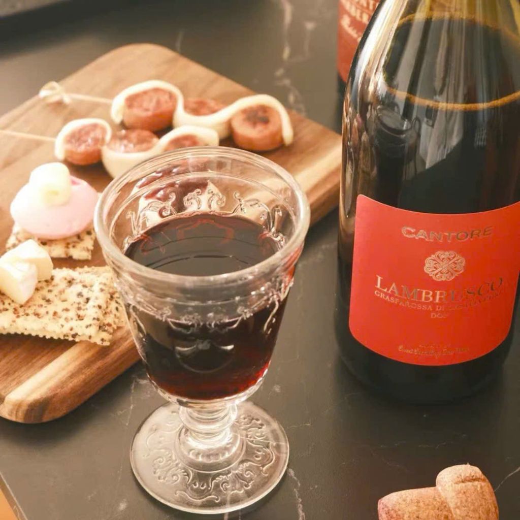 RƯỢU VANG SỦI NGỌT LAMBRUSCO BKADIT-9010