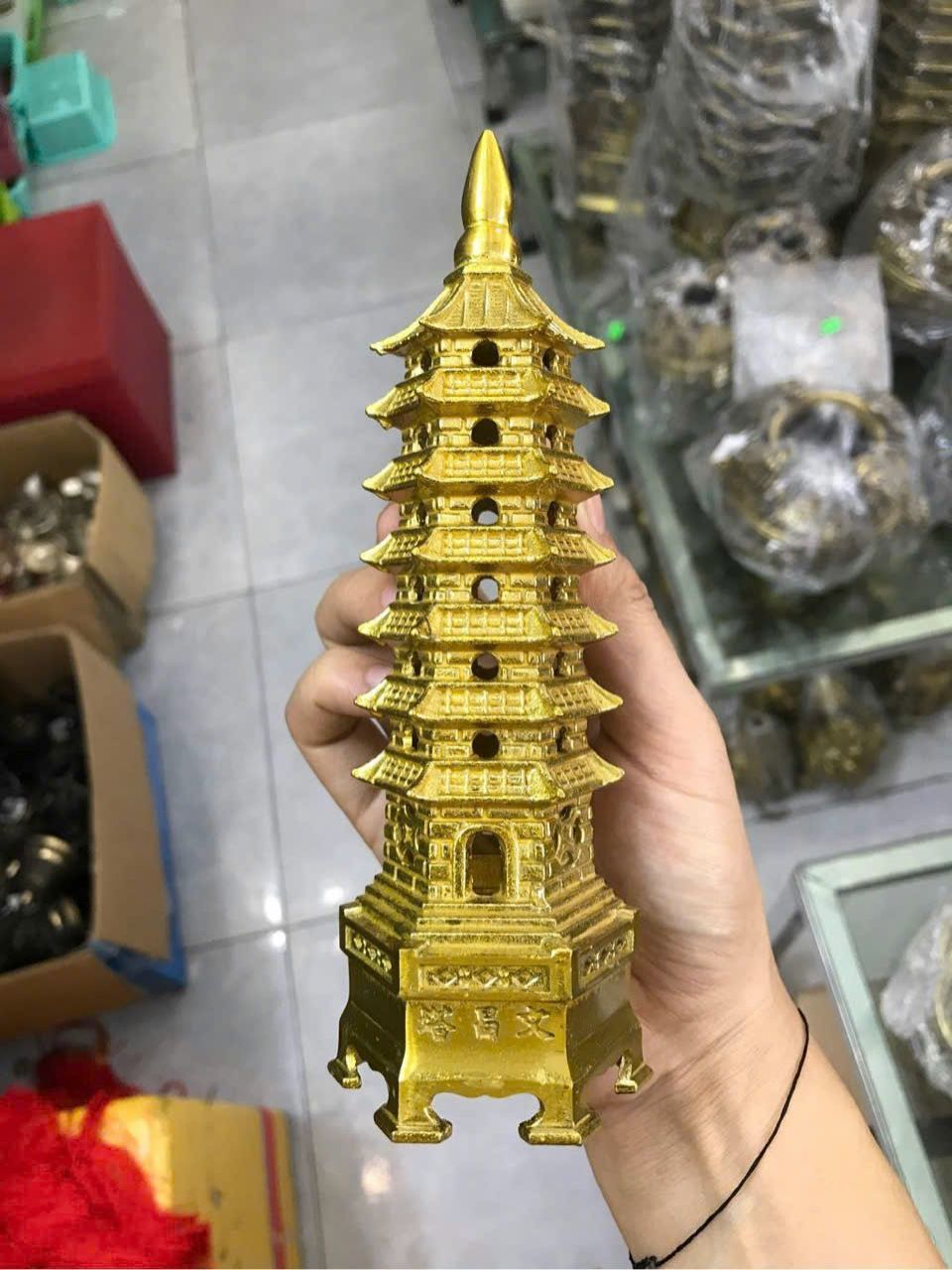 Tháp Văn Chương 7 Tầng Bằng Đồng Vàng cao 17.5cm