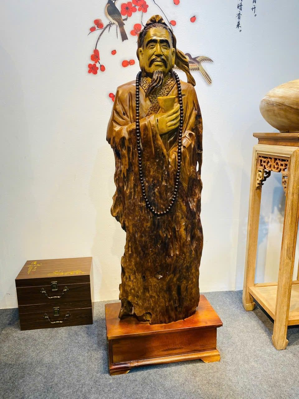 TƯỢNG THẦN TRÀ LỤC VŨ