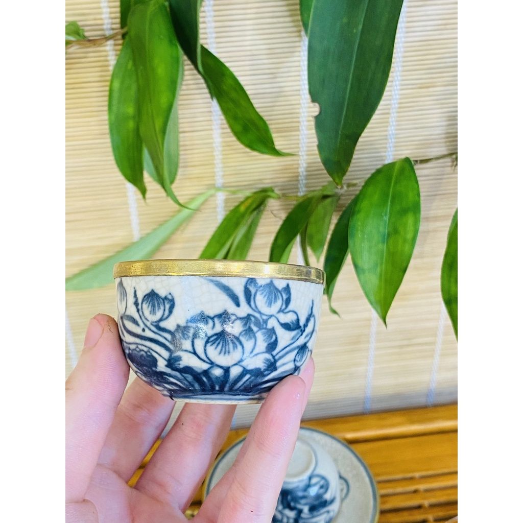 Bộ ấm chén men rạn họa tiết hoa sen bọc đồng