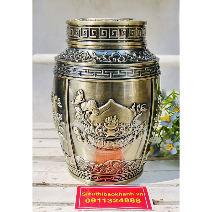 Hộp đựng chè đồng họa tiết lí ngư (cao 18cm)