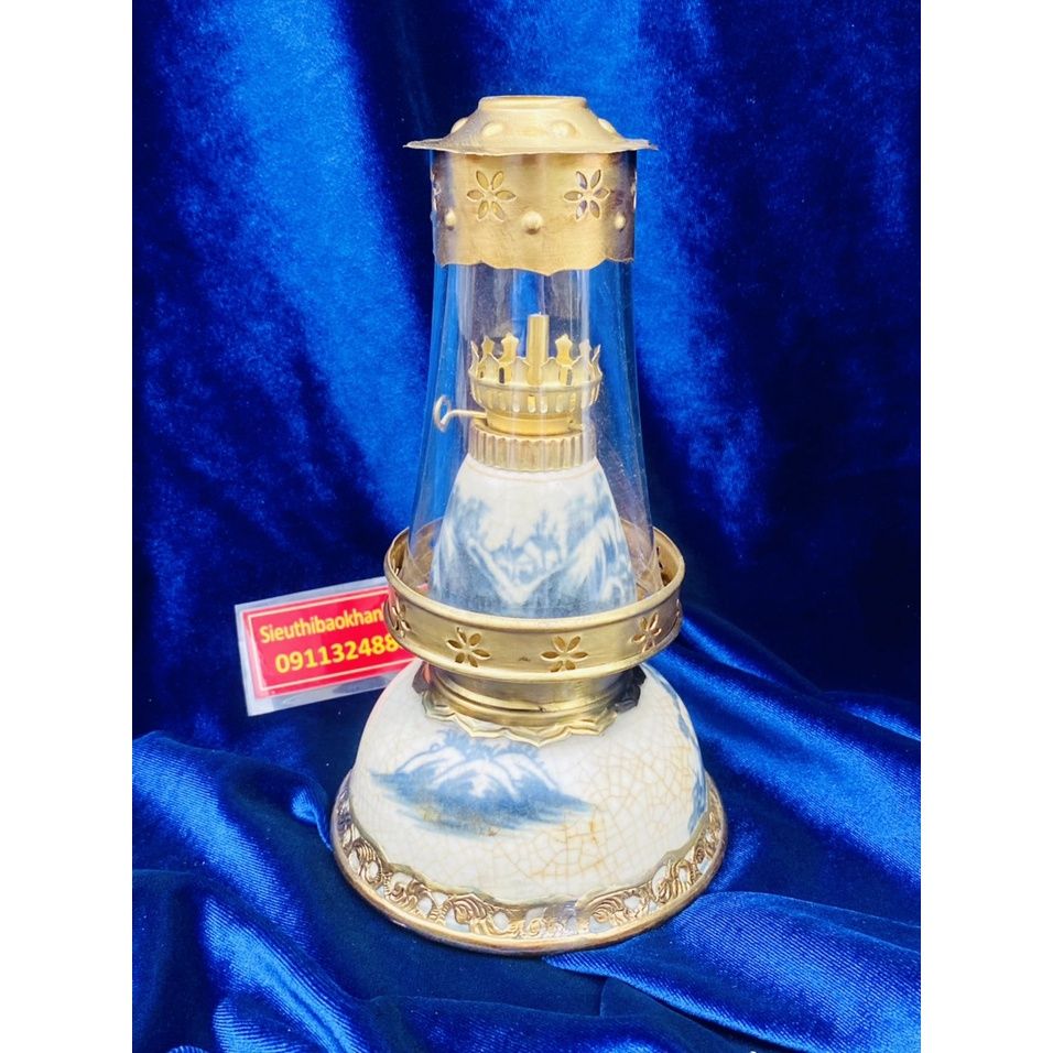 Đèn thờ gốm sứ