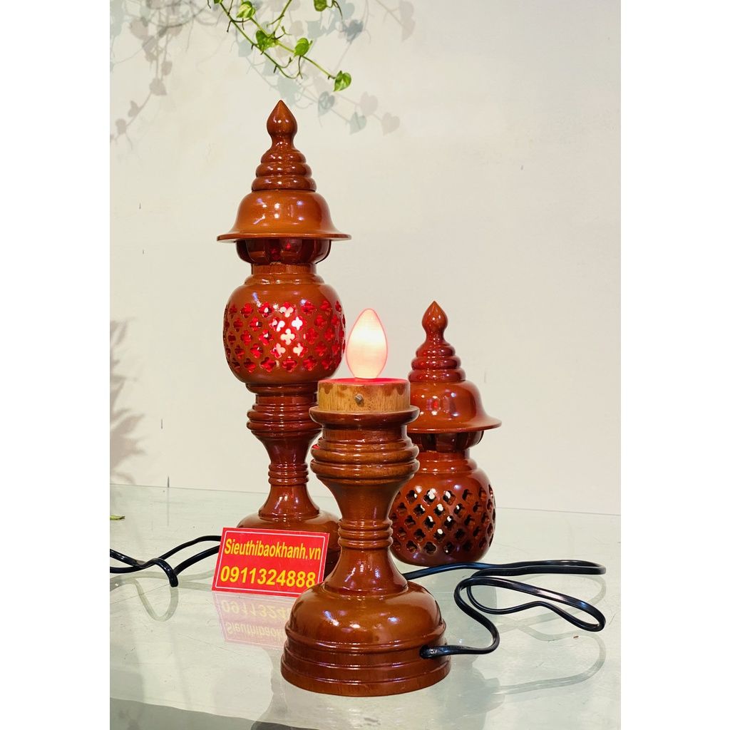Cặp đèn thờ chất liệu gỗ hương cao cấp loại 30cm