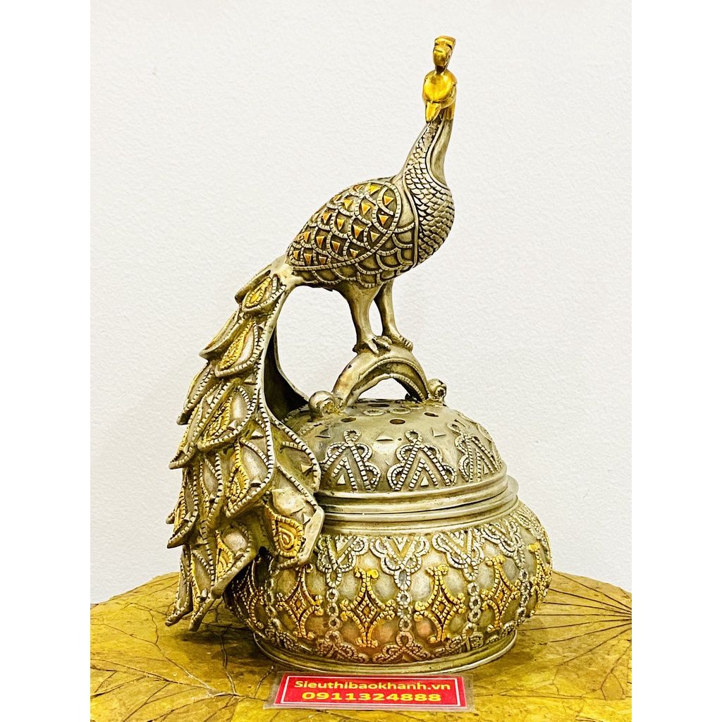 Xông trầm hương tạo hình chim công