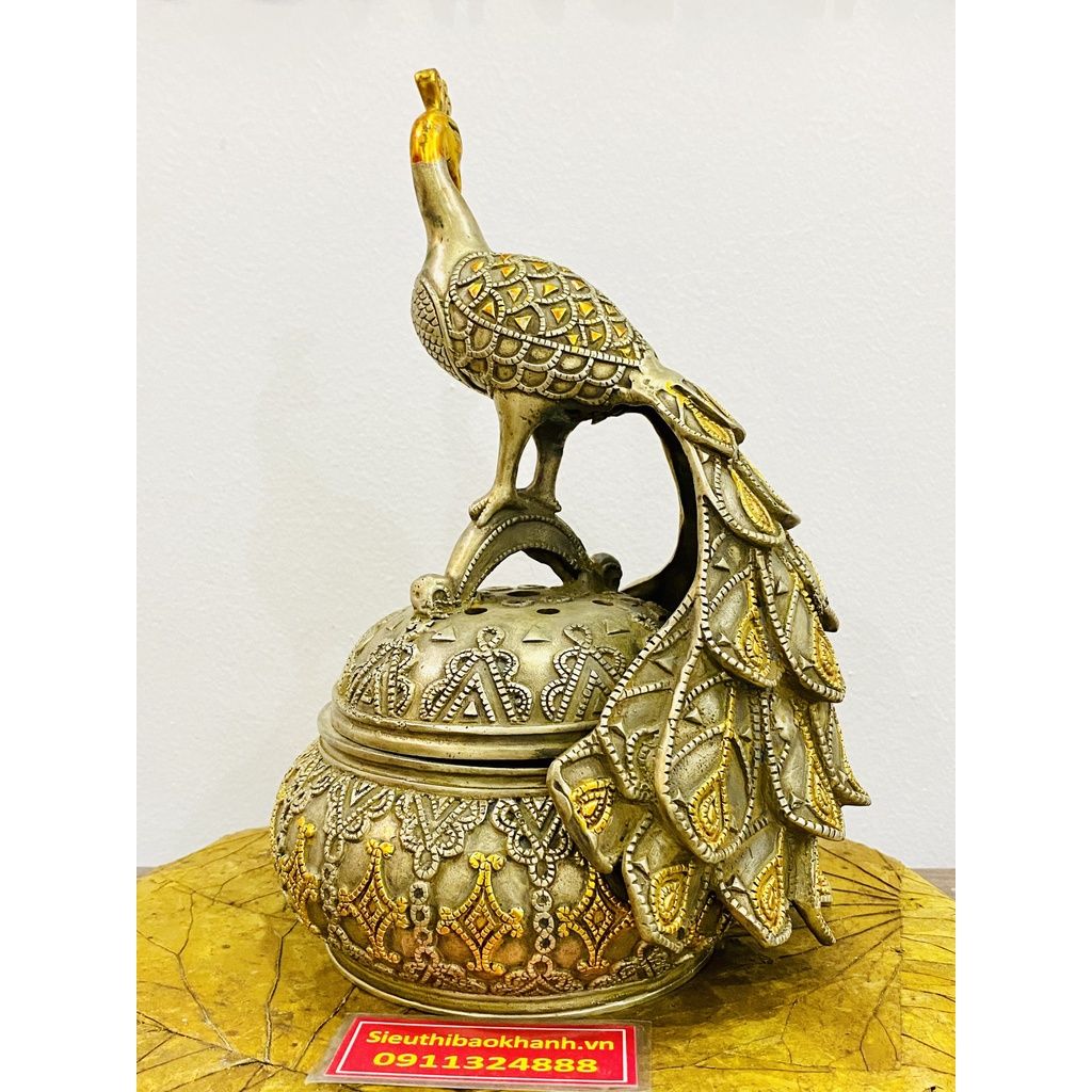 Xông trầm hương tạo hình chim công