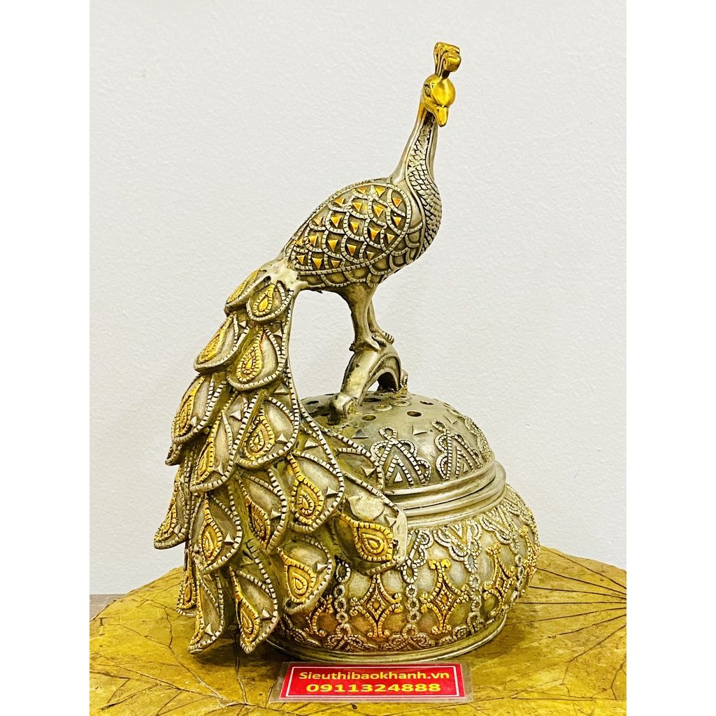 Xông trầm hương tạo hình chim công