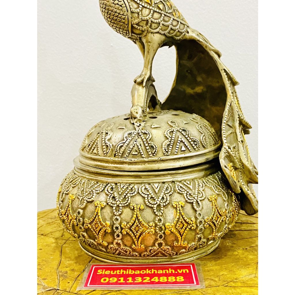 Xông trầm hương tạo hình chim công