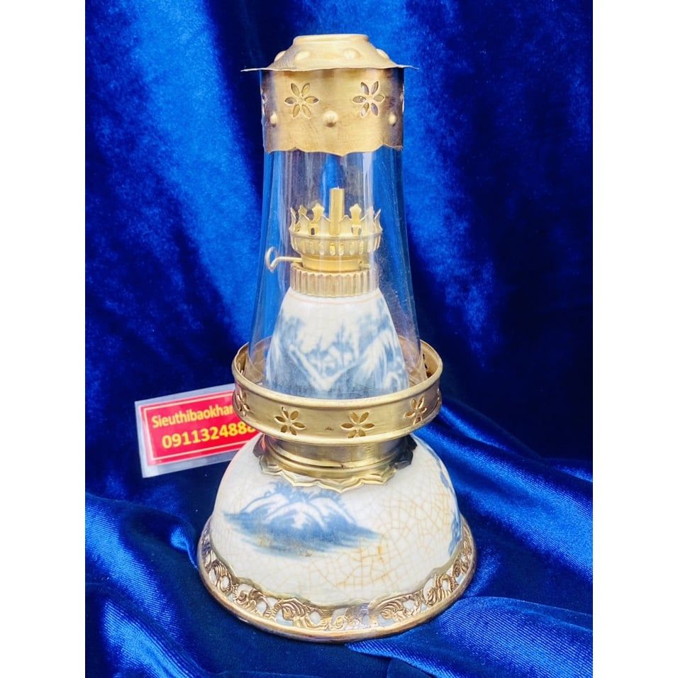 Đèn thờ gốm sứ
