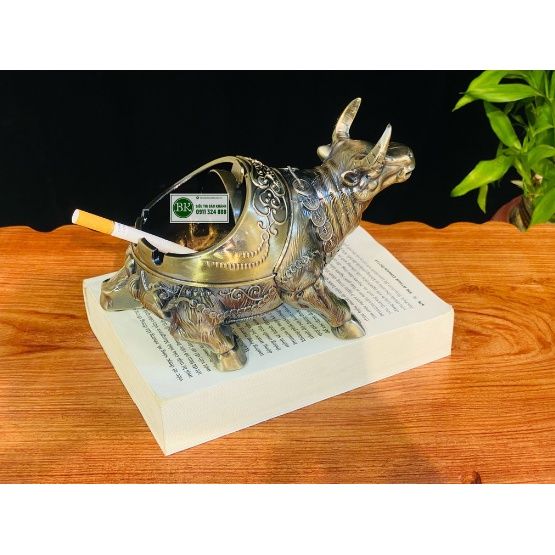 Gạt tàn đồng họa tiết cổ trạm trổ trâu loại 15cm - Bảo Khánh