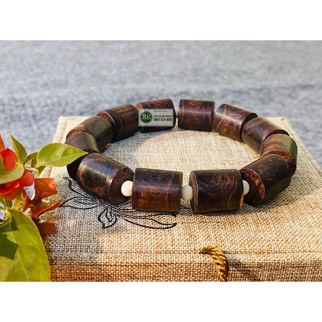 Vòng tay gỗ Trắc cao cấp