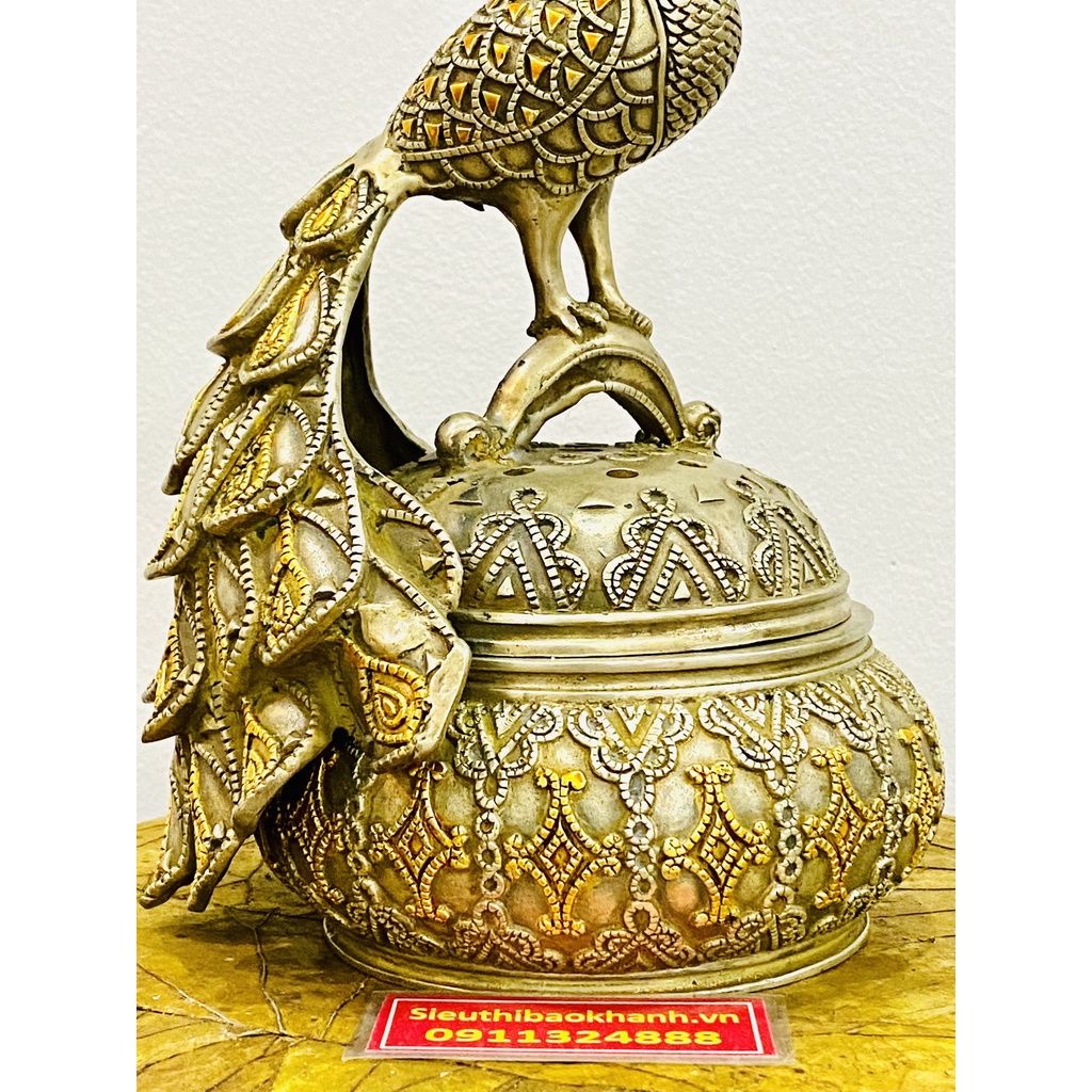 Xông trầm hương tạo hình chim công
