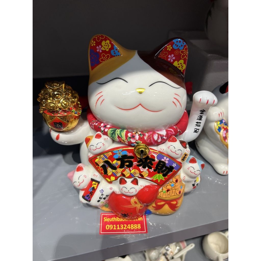 Tượng mèo thần tài