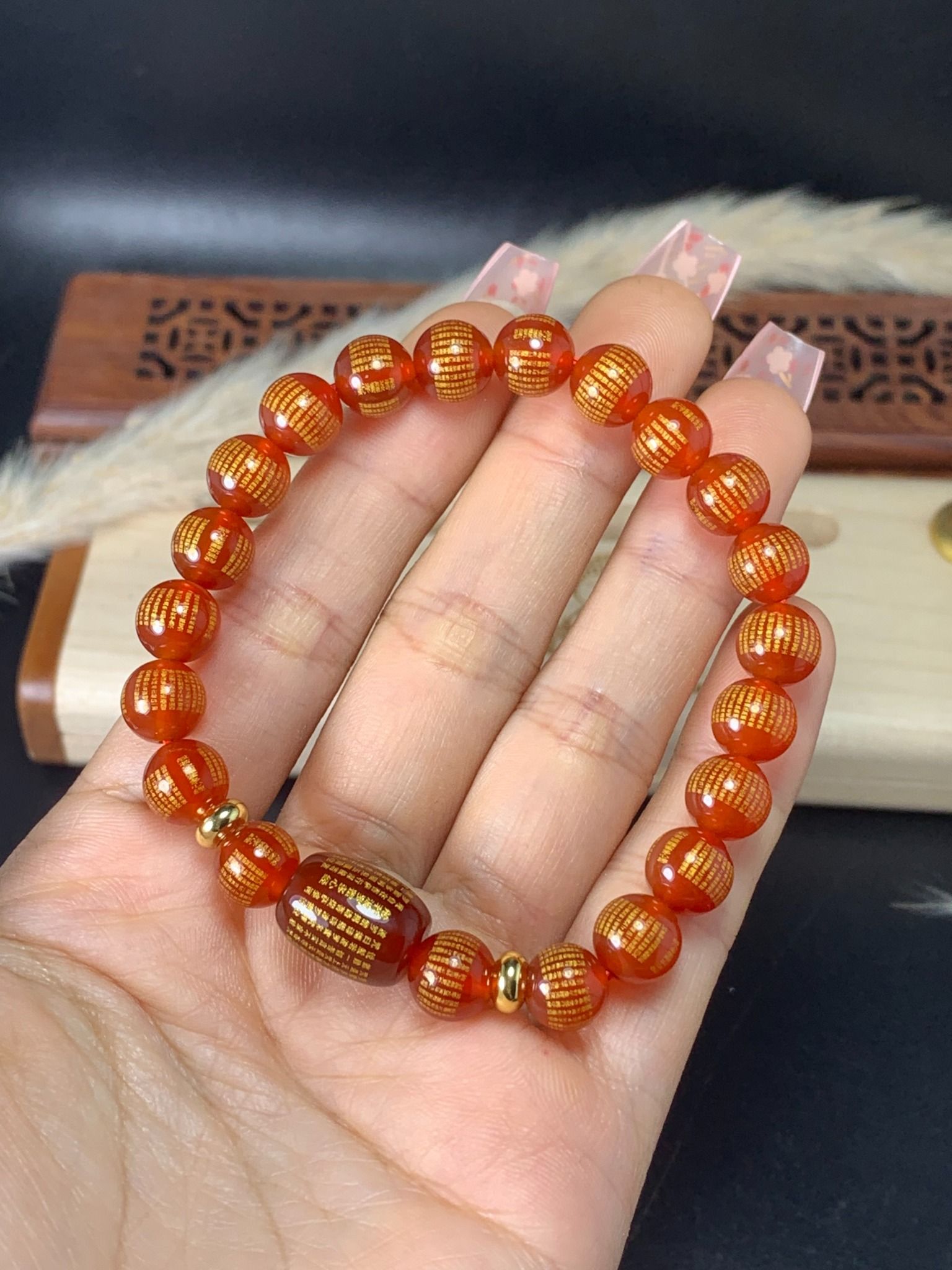 VÒNG TAY MÃ NÃO ĐỎ KHẮC TÂM KINH MIX LU CHÚ VÀ CHẶN HỢP KIM