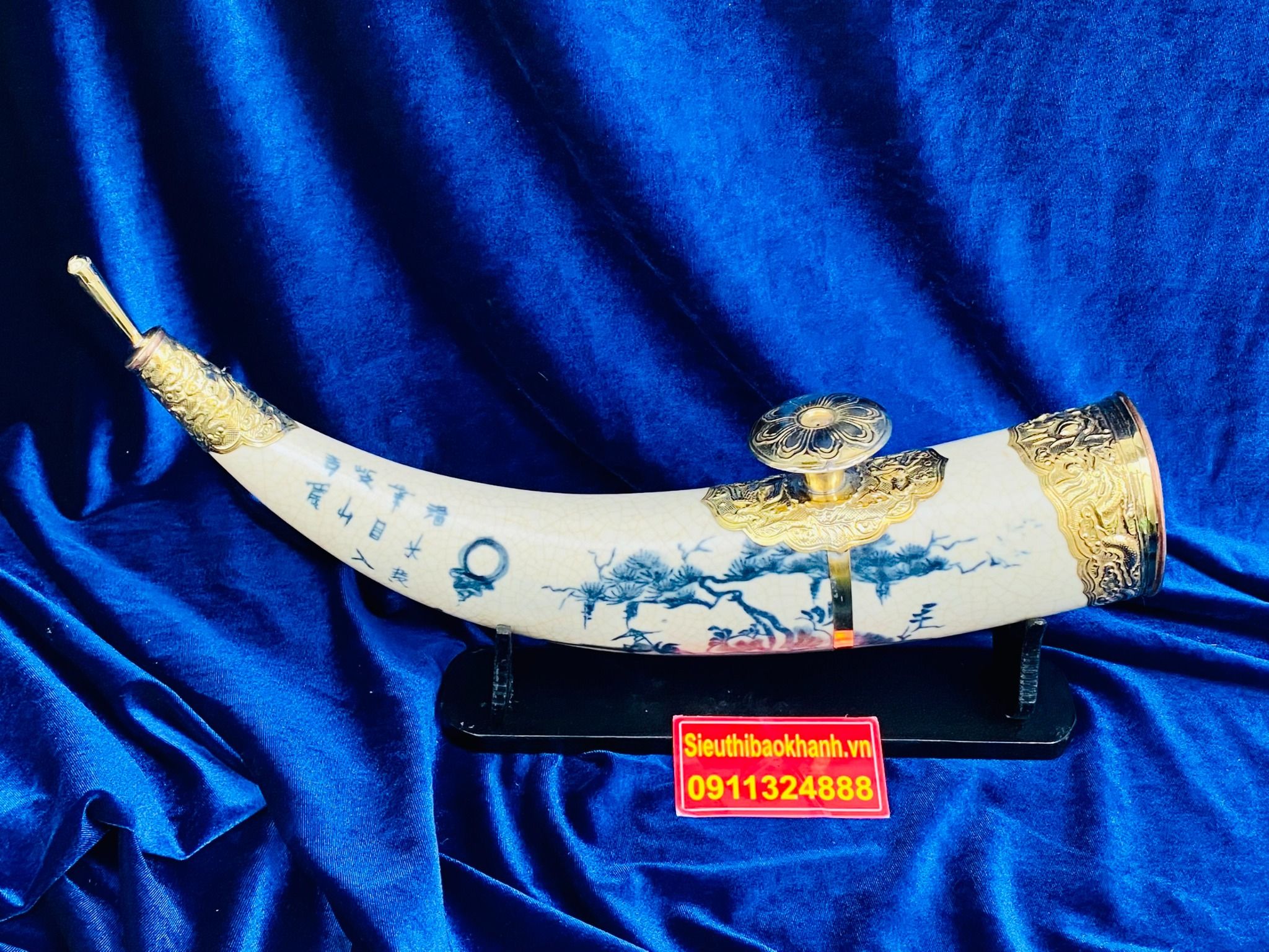 Điếu Cày Ngà Voi Men Rạn Giả Cổ – Sơn Thủy Bọc Đồng Bát Tràng BKCE-001400VN-1414