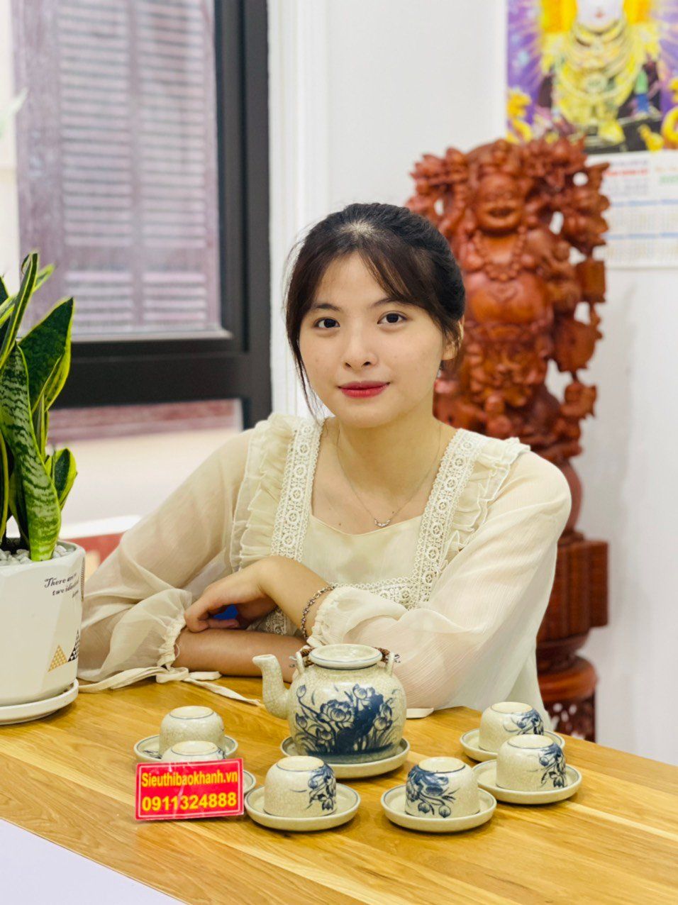 Bộ ấm chén quai mây men rạn vẽ sen xuất xứ Bát Tràng