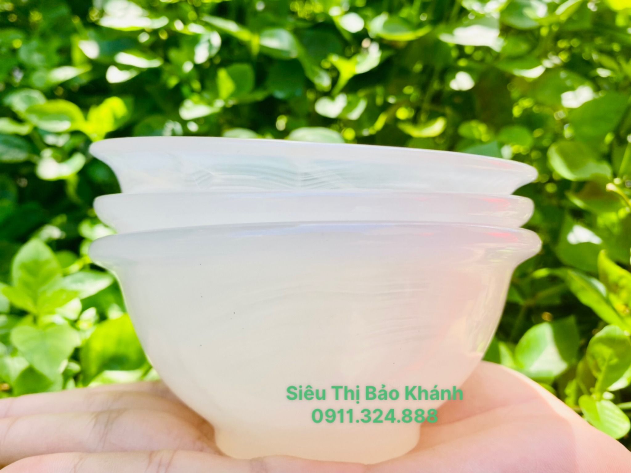 Bát Đá Ngọc