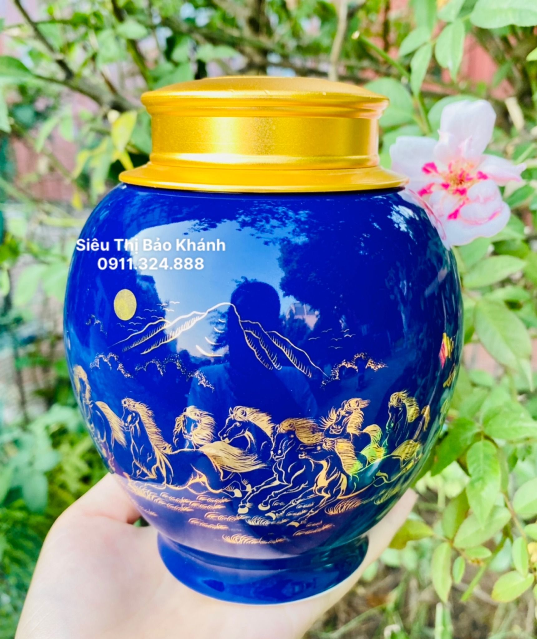 Hũ đựng chè gốm sứ
