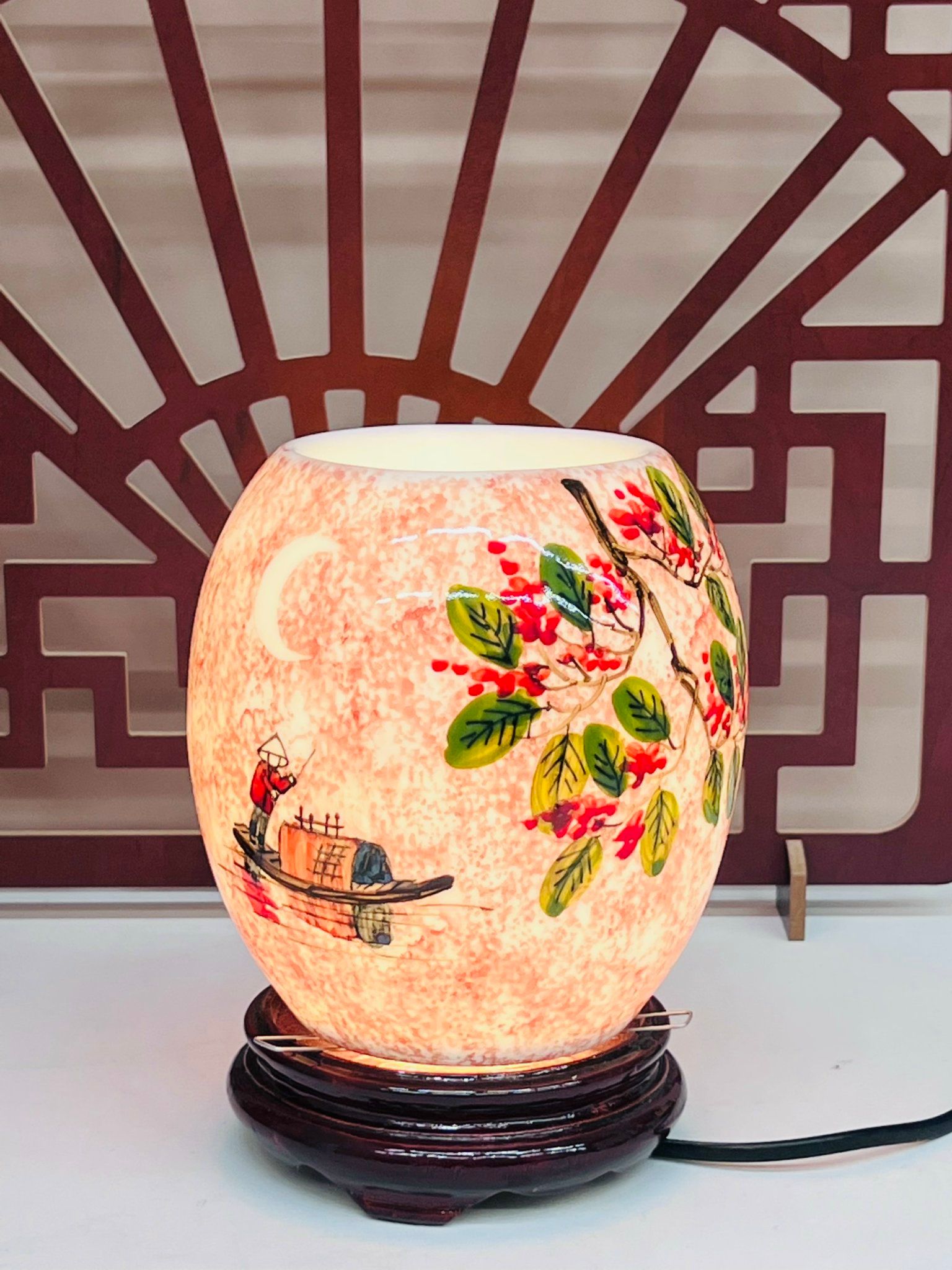 ĐÈN SỨ BOM XÔNG TINH DẦU HOẠ TIẾT