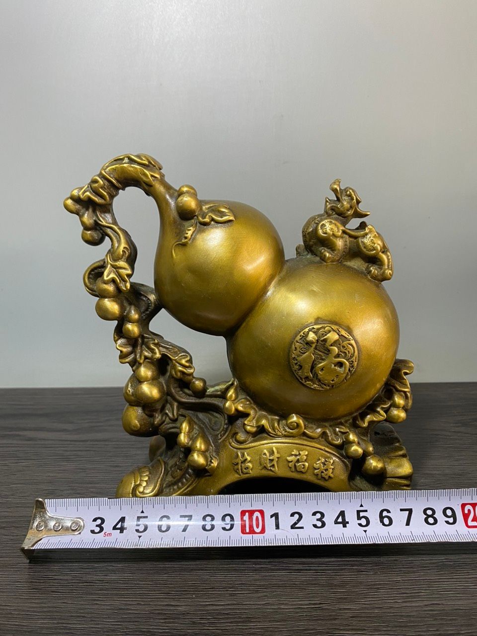 HỒ LÔ TỲ HƯU TÀI LỘC