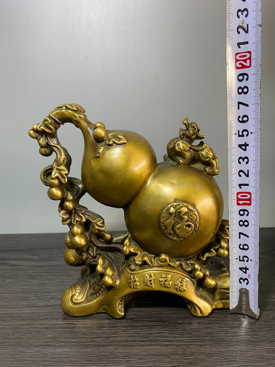 HỒ LÔ TỲ HƯU TÀI LỘC