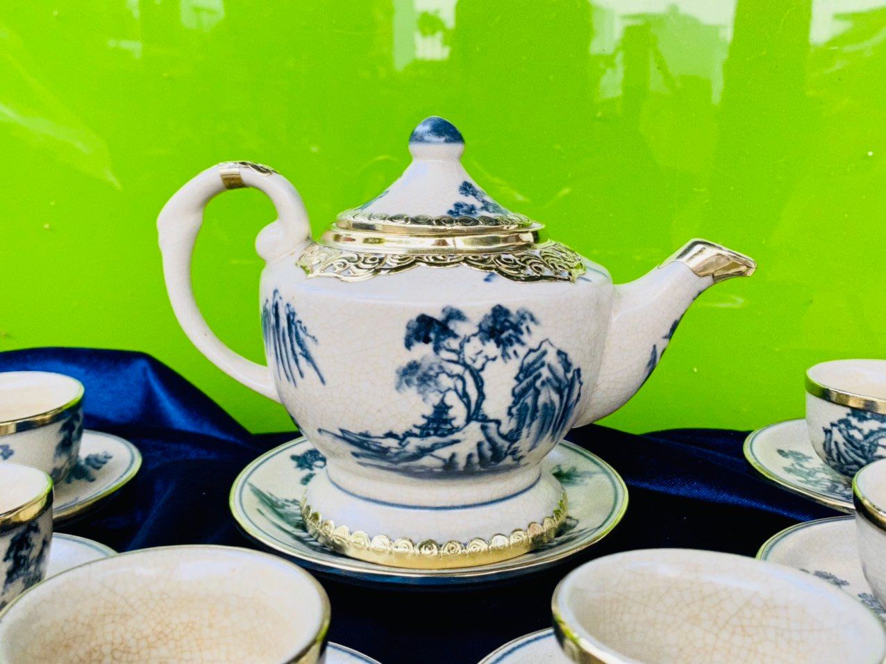 Bộ ấm sơn thuỷ men rạn