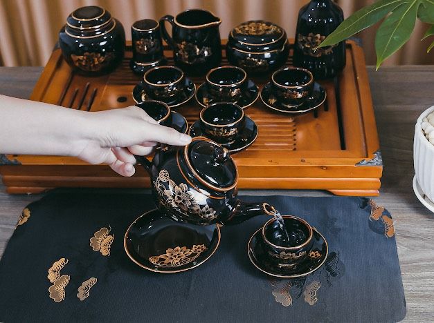 BỘ ẤM TRÀ SEN VÀNG (full phụ kiện)