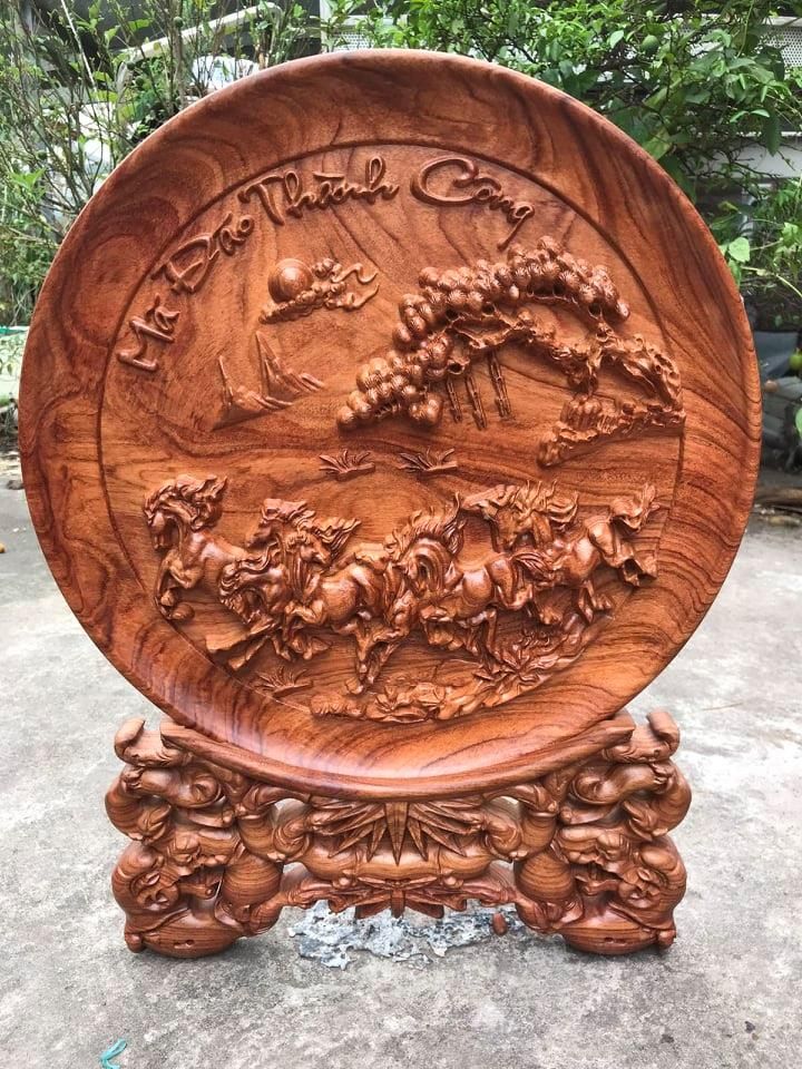 ĐĨA GỖ TRANG TRÍ KHẮC CHỮ