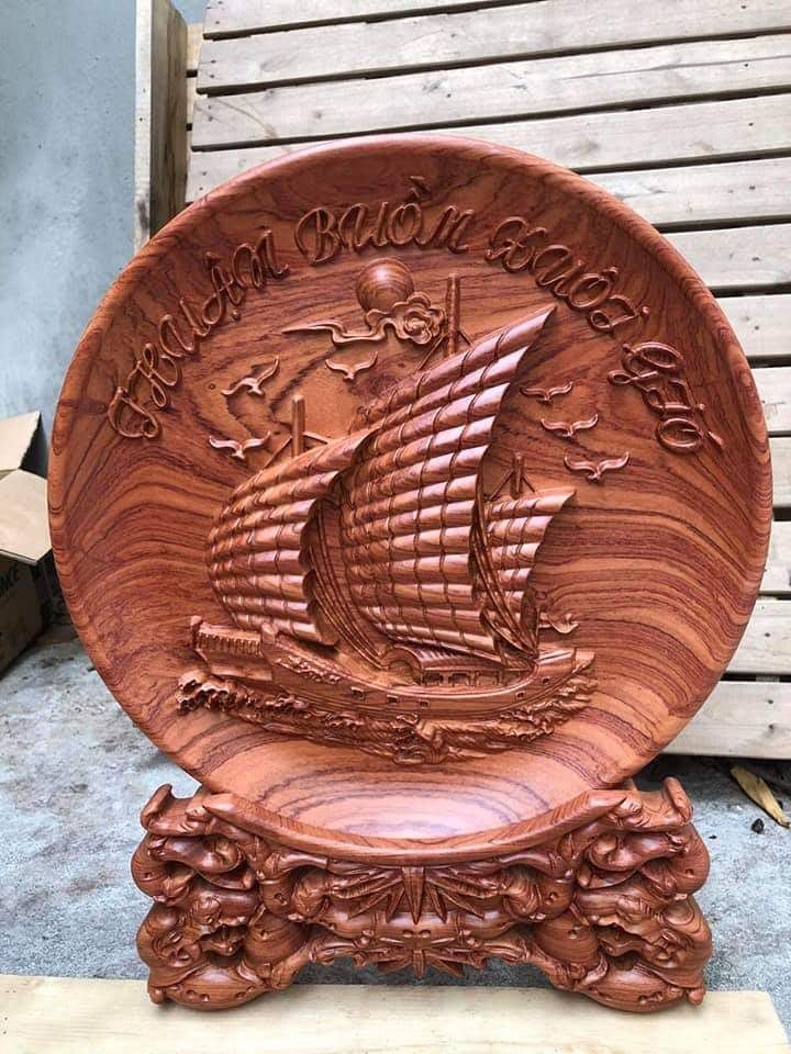 ĐĨA GỖ KHẮC CHỮ