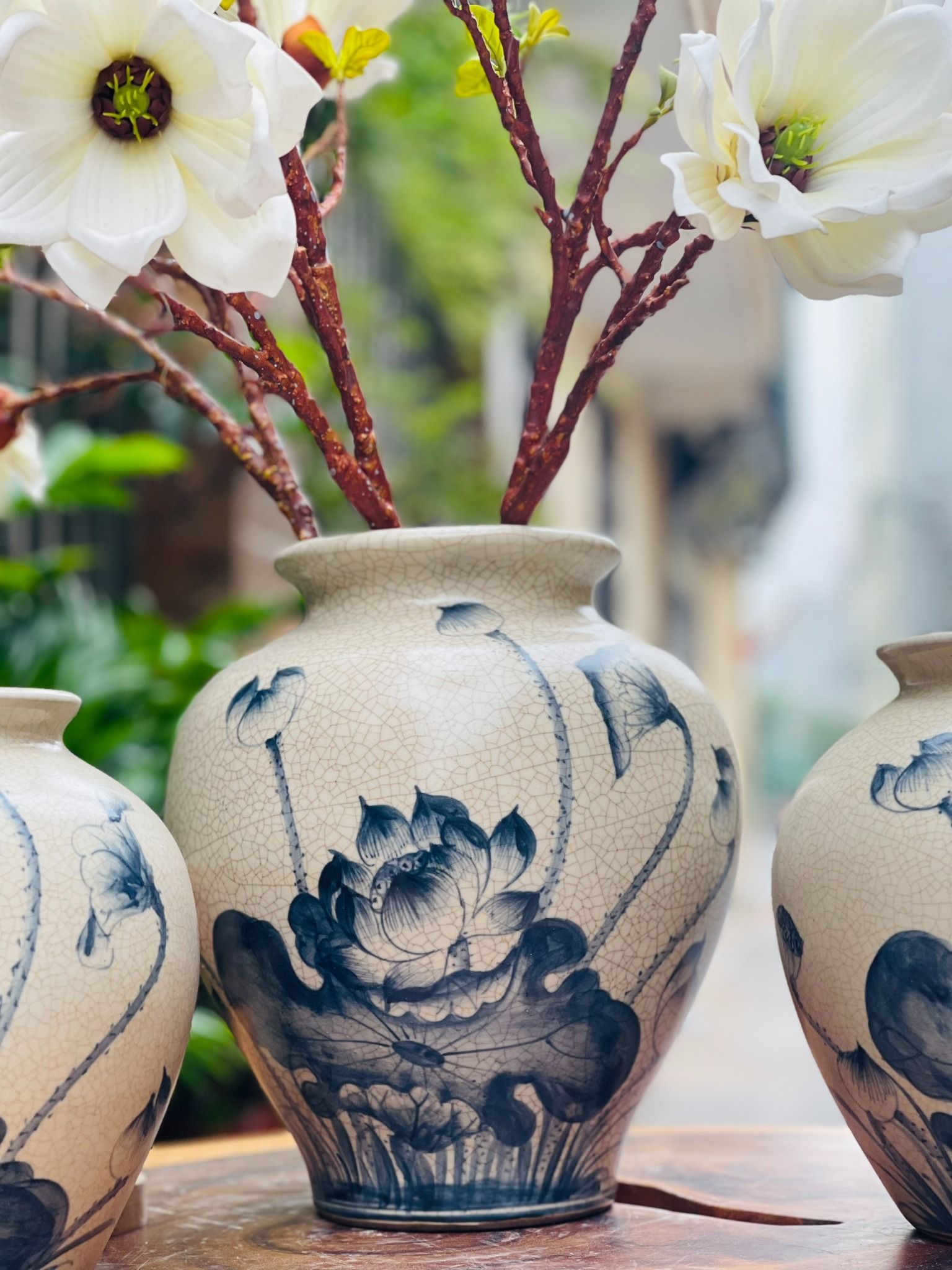 BÌNH MEN RẠN HOẠ TIẾT HOA SEN