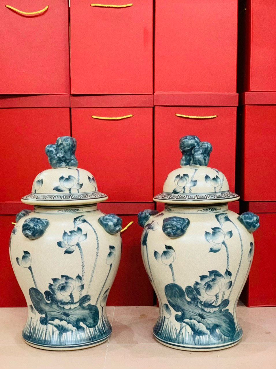 BỘ ĐÔI CHOÉ 40L HOẠ TIẾT HOA SEN (2 CHIẾC)