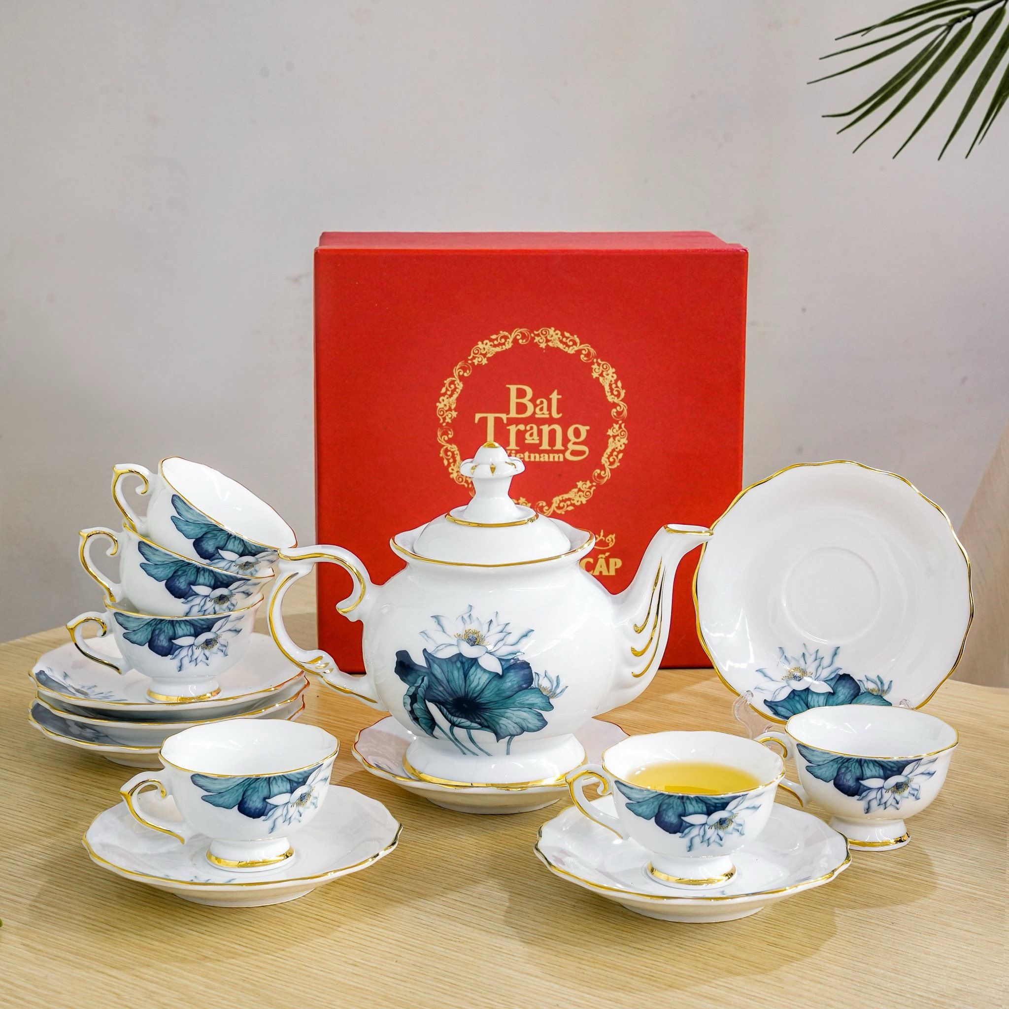 BỘ ẤM CHÉN VẼ HOA SEN