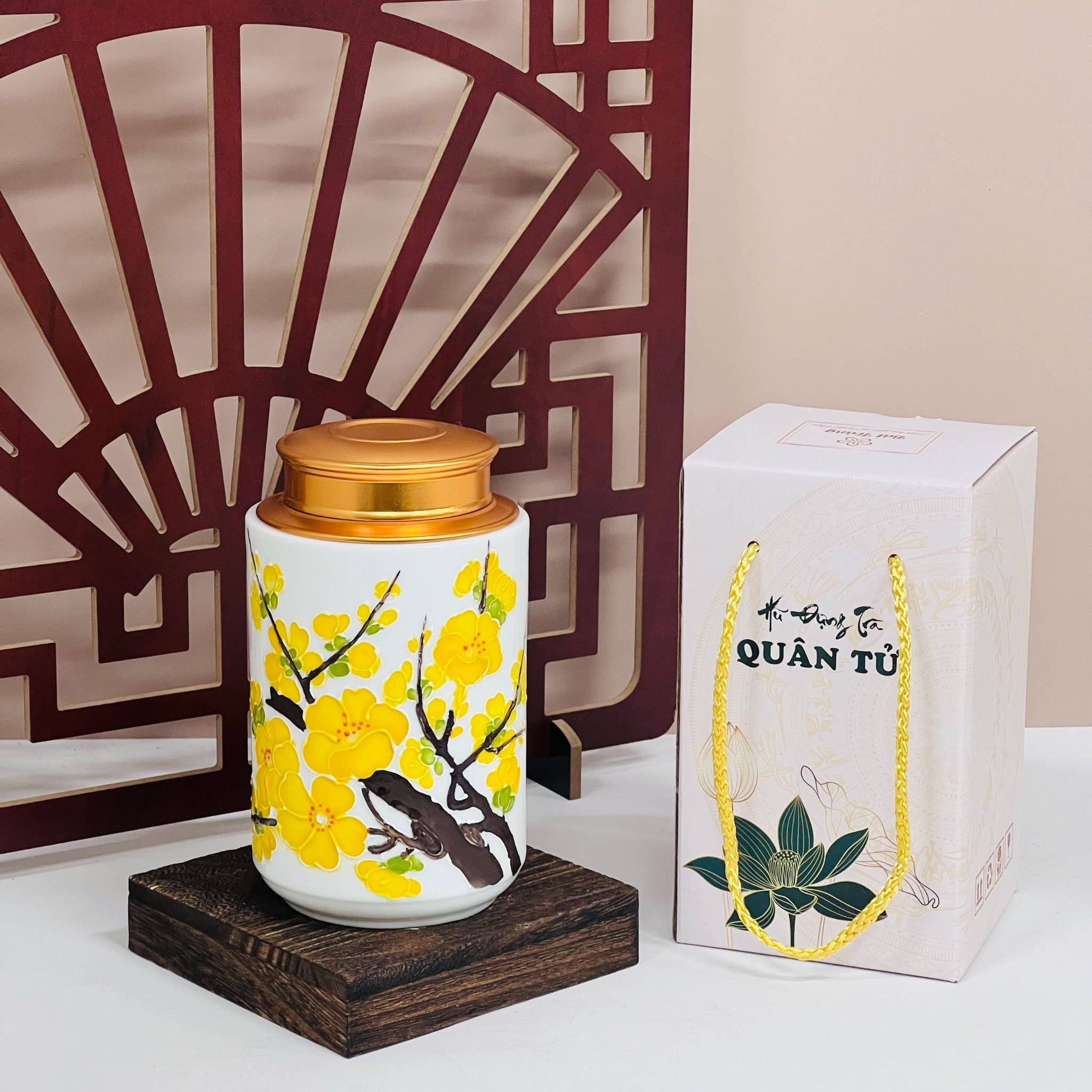HỘP ĐỰNG TRÀ MEN TRẮNG HOẠ TIẾT DÁNG DÀI