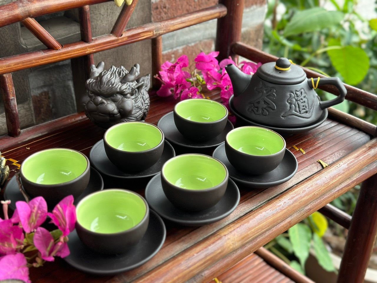 BỘ ẤM CHÉN TRÀ ĐẠO TỬ SA ĐẮP NỔI BÁT TRÀNG