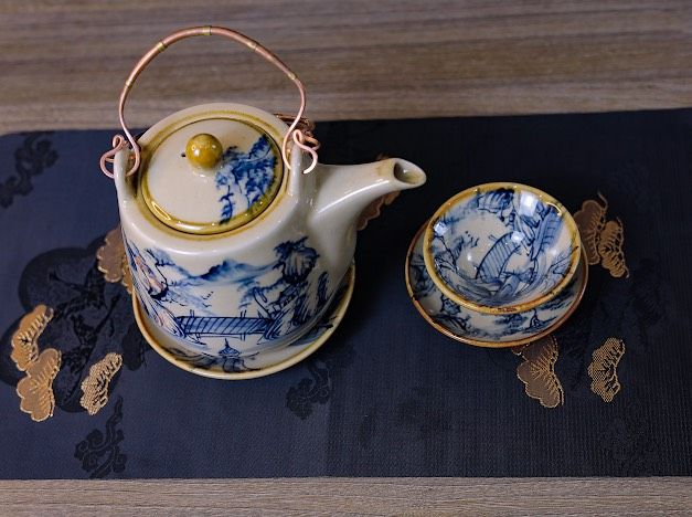 BỘ ẤM CHÉN MEN RẠN CAO CẤP BỌC ĐỒNG