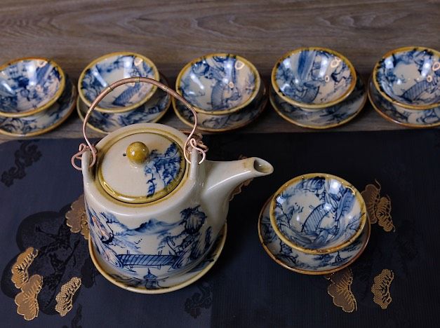 BỘ ẤM CHÉN MEN RẠN CAO CẤP BỌC ĐỒNG