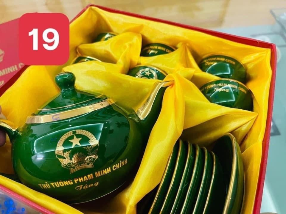 BỘ ẤM CHÉN CHÍNH PHỦ