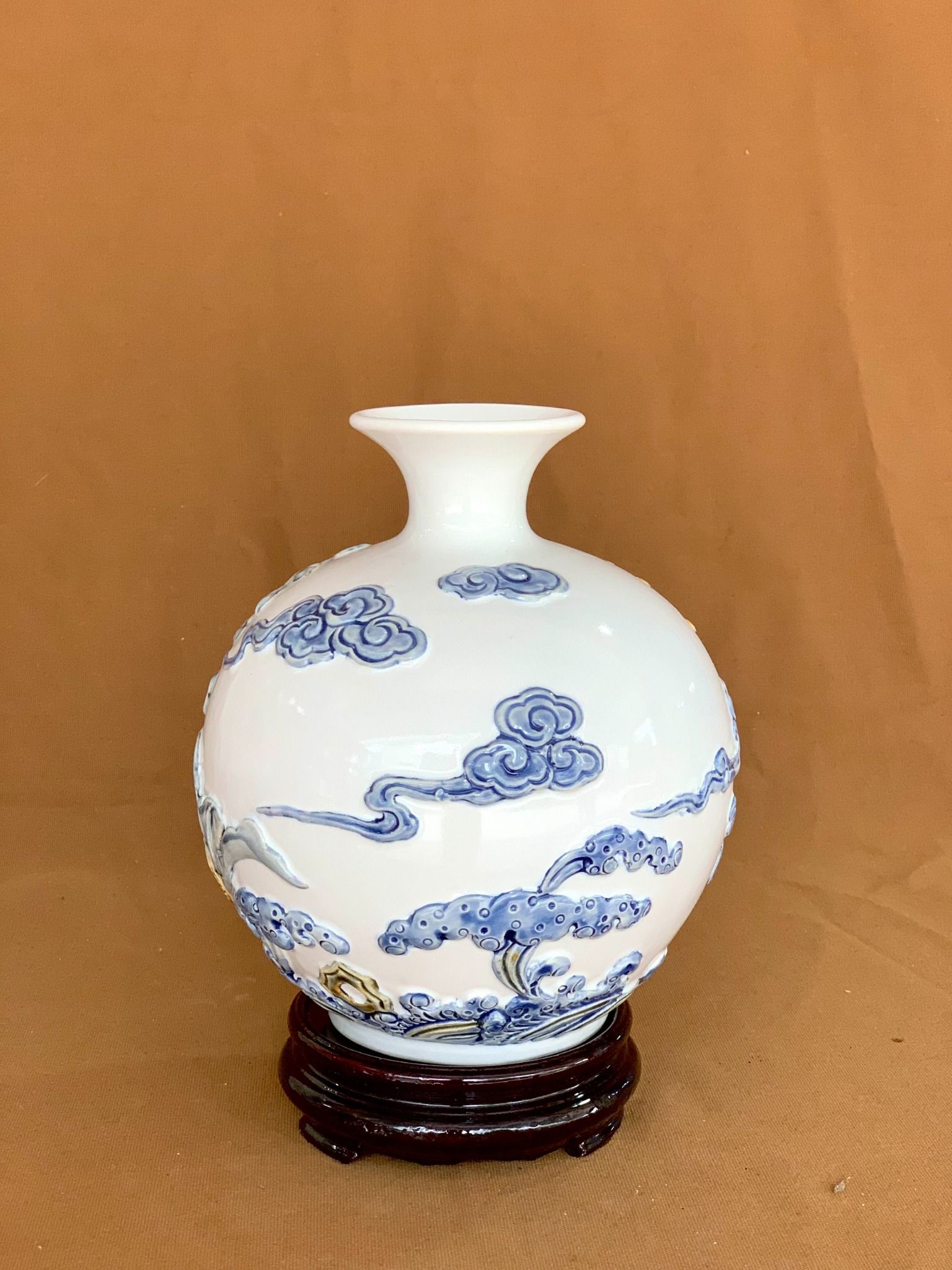 BÌNH HÚT LỘC CÁ CHÉP HOÁ RỒNG MEN MÀU 22CM PHI 19