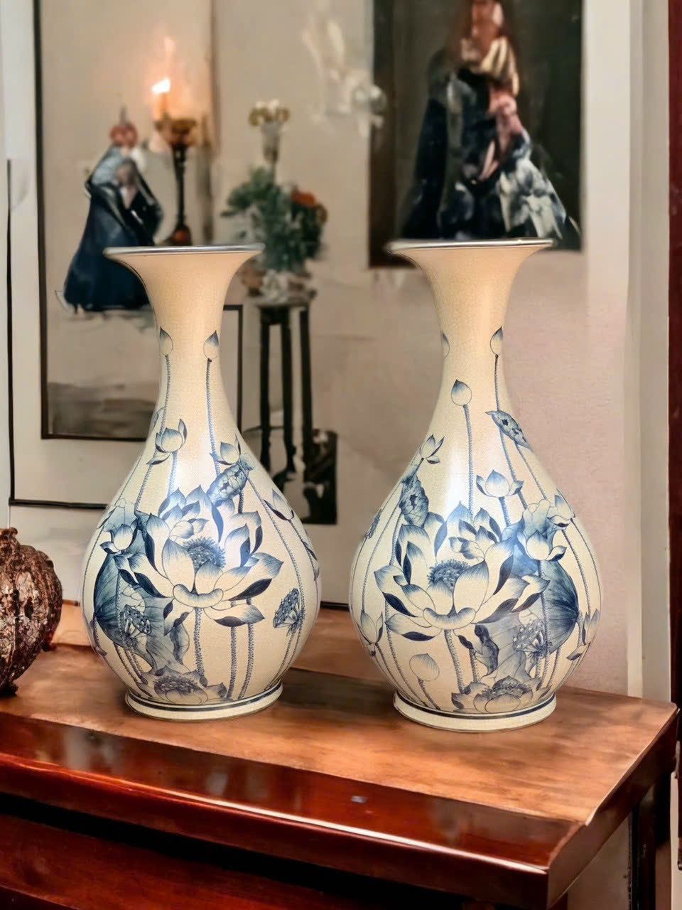 BÌNH GỐM DÁNG TỲ BÀ BÁT TRÀNG MEN RẠN VẼ HOA SEN 58CM