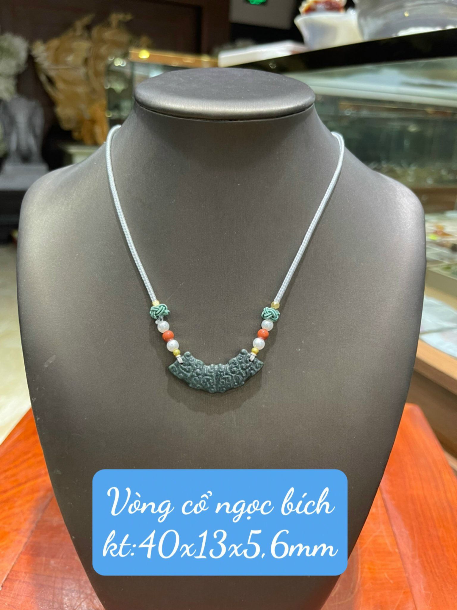 VÒNG CỔ NGỌC BÍCH (KT: 40x13x5,6mm)