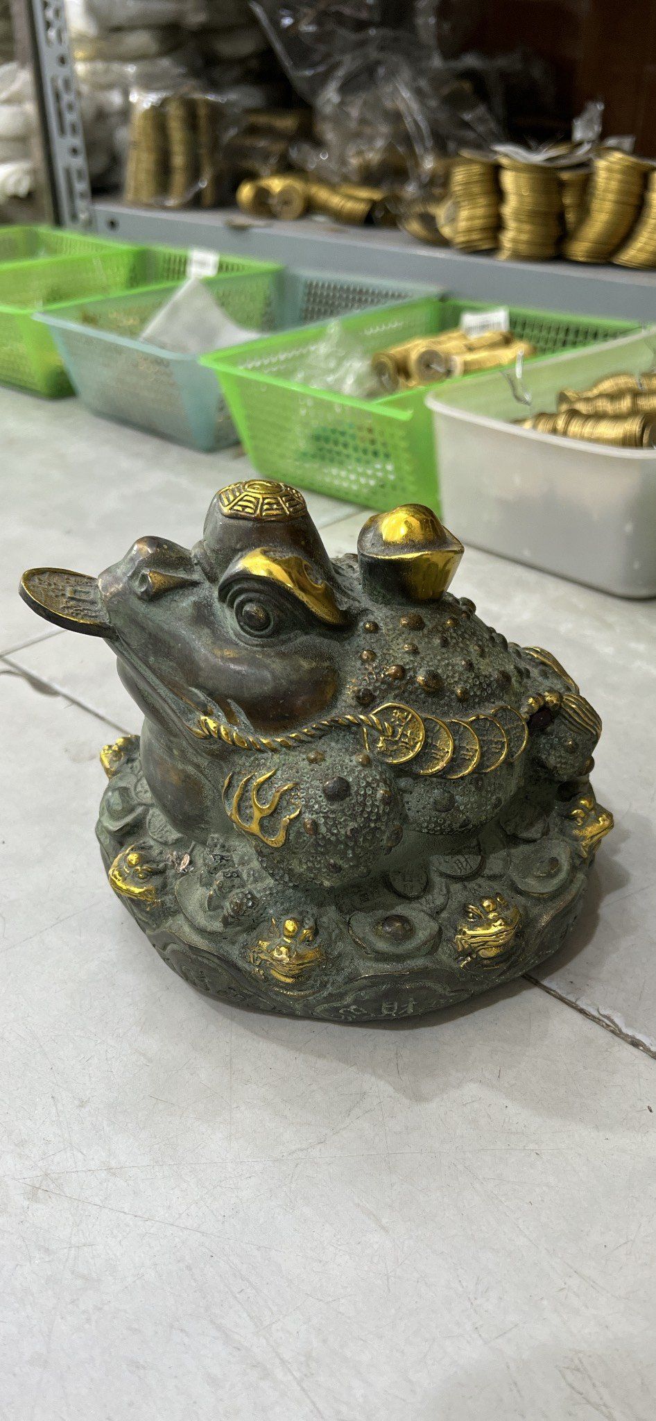 TƯỢNG THIỀM THỪ CÕNG THỎI BẠC (CAO15CM)