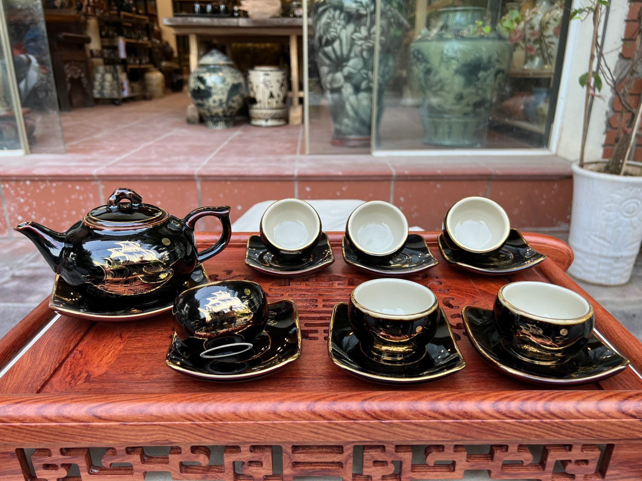 BỘ ẤM CHÉN MEN HOẢ BIẾN VẼ VÀNG VINH HOA PHÚ QUÝ