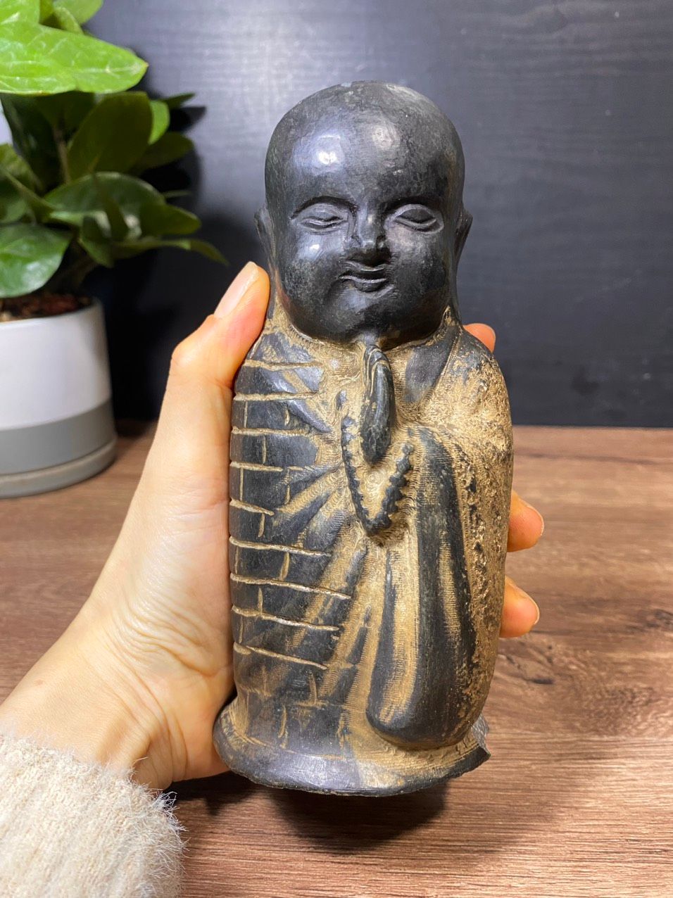 TƯỢNG ĐÁ XƯA CHÚ TIỂU BÁI PHẬT
