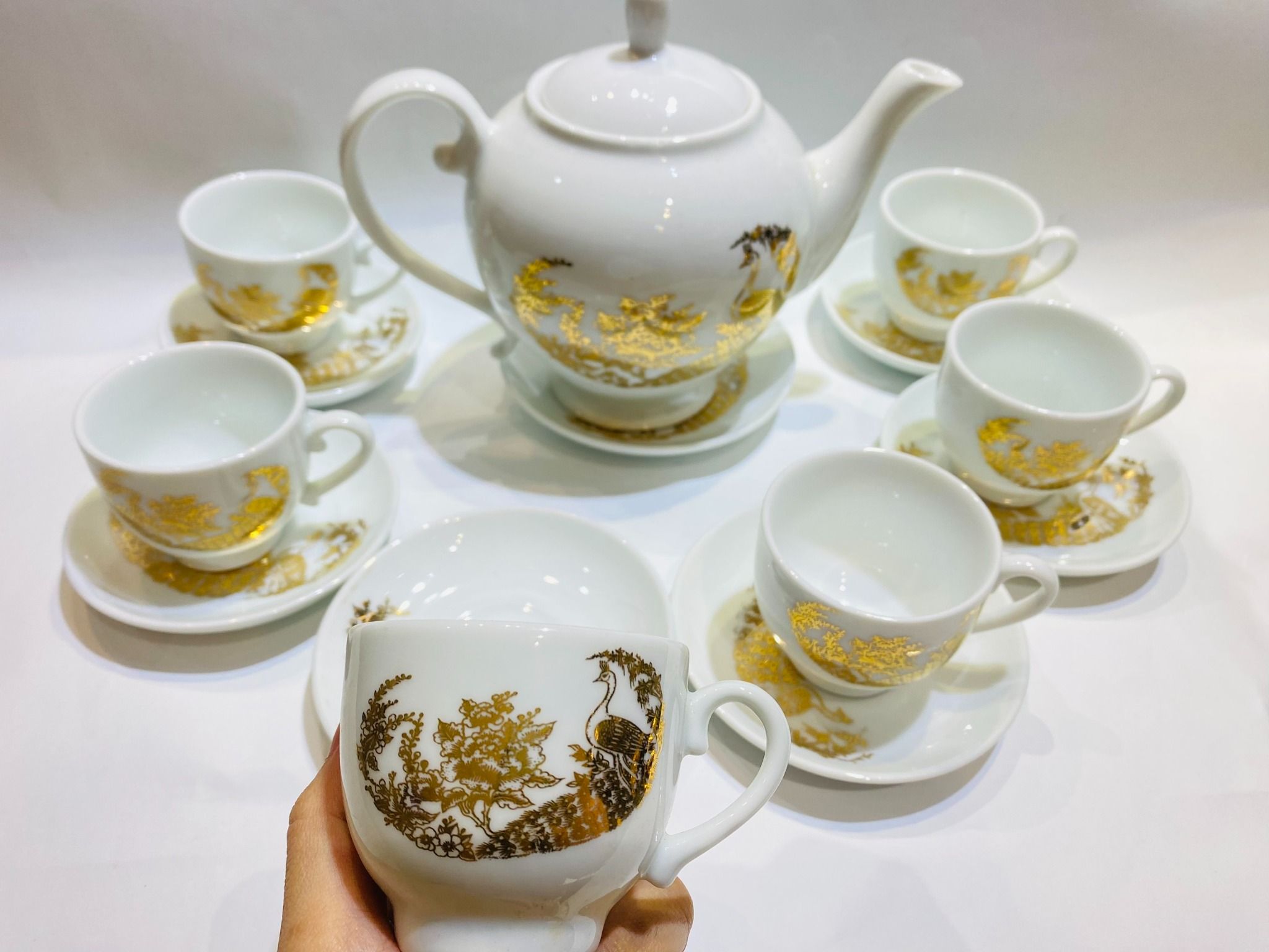 Bộ ấm chén Gốm sứ Bát Tràng men trắng vẽ công
