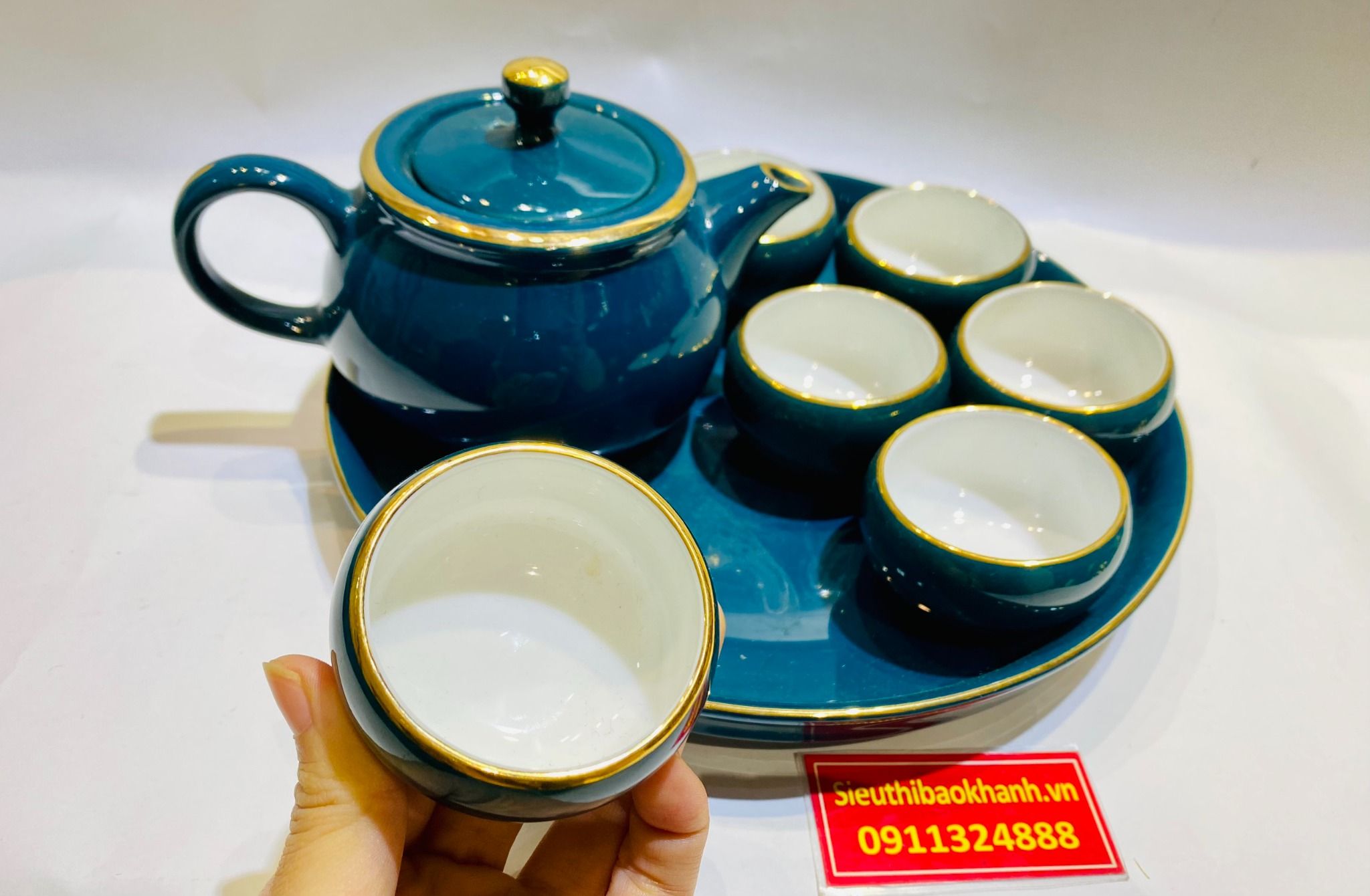 Bộ ấm chén xanh chỉ vàng đậm kèm khay tròn