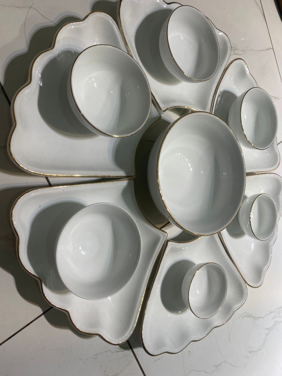 Set đĩa ăn Bát Tràng hoa mặt trời trắng vàng kim